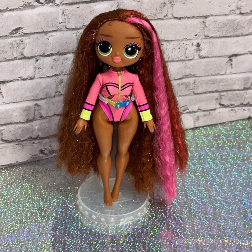 L.O.L. Surprise! LOL Surprise OMG CORAL WAVES Swim Doll 9"